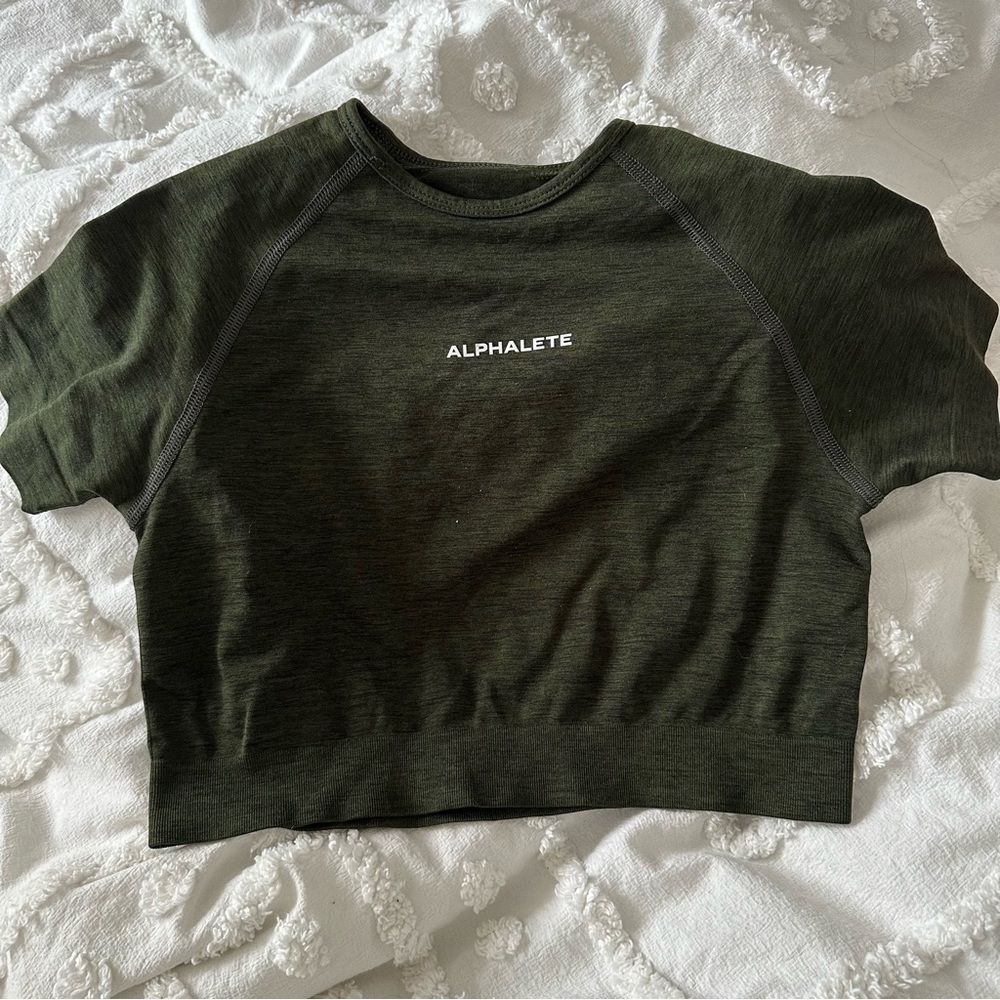 Alphalete Amplify Top